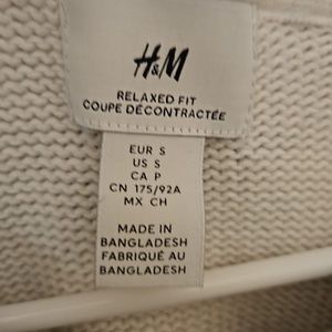 Men’s H&M sweater